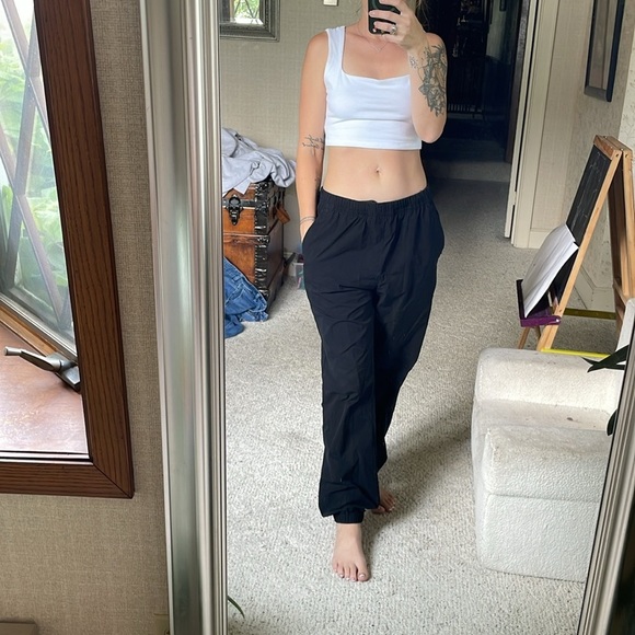 Banana Republic Black Joggers - Picture 8 of 16